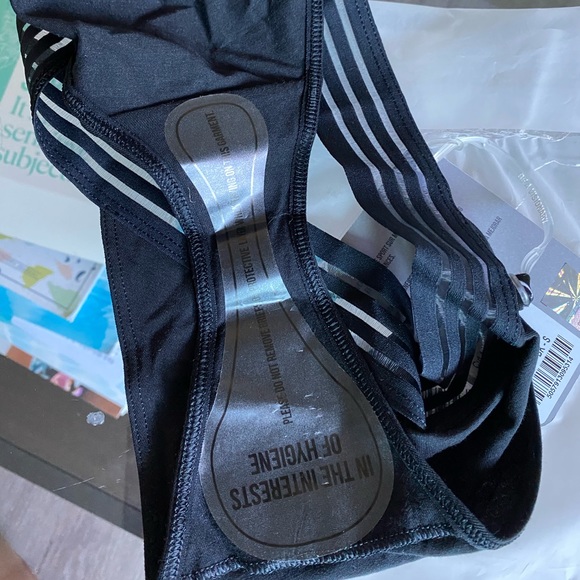 Gymshark Jersey Tanga - Picture 4 of 4